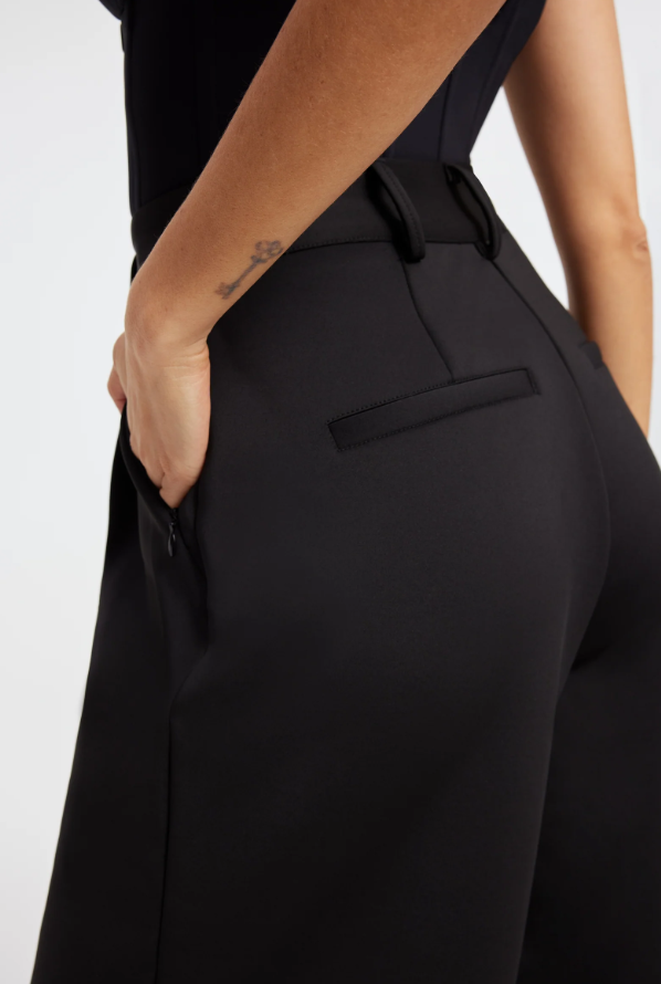 Good American Black Scuba Trouser