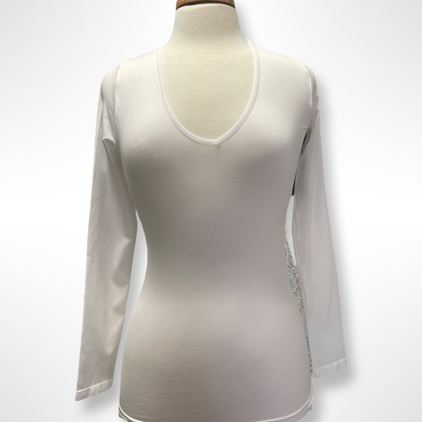 Long Sleeve V Neck Seamless Shirt White